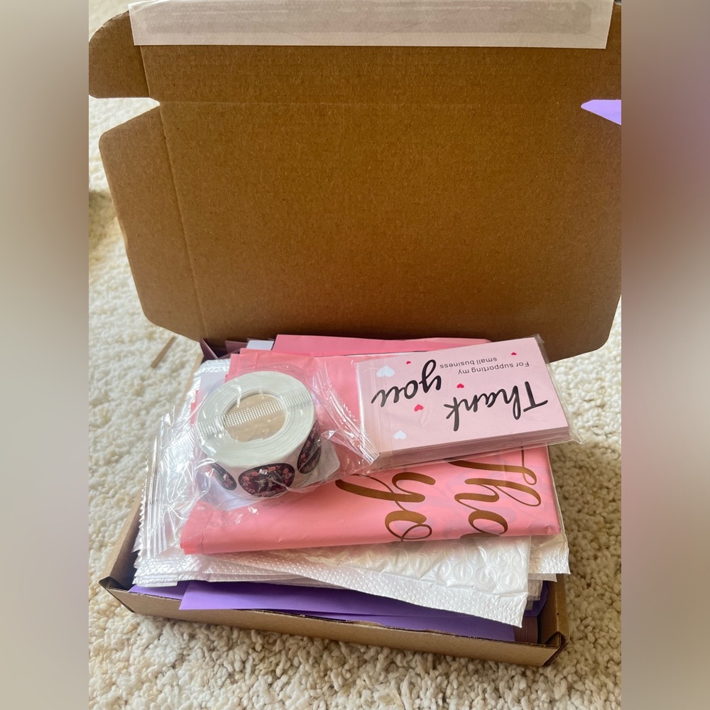 Seller shipping bundle 🛍️📦 - Picture 3 of 9